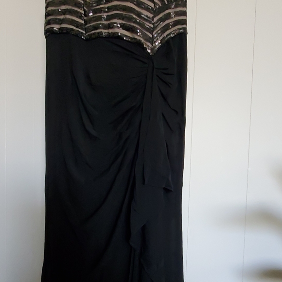 NWT WOMEN DECODE 1.8 Sequined Gown Ruched dress - Picture 5 of 5